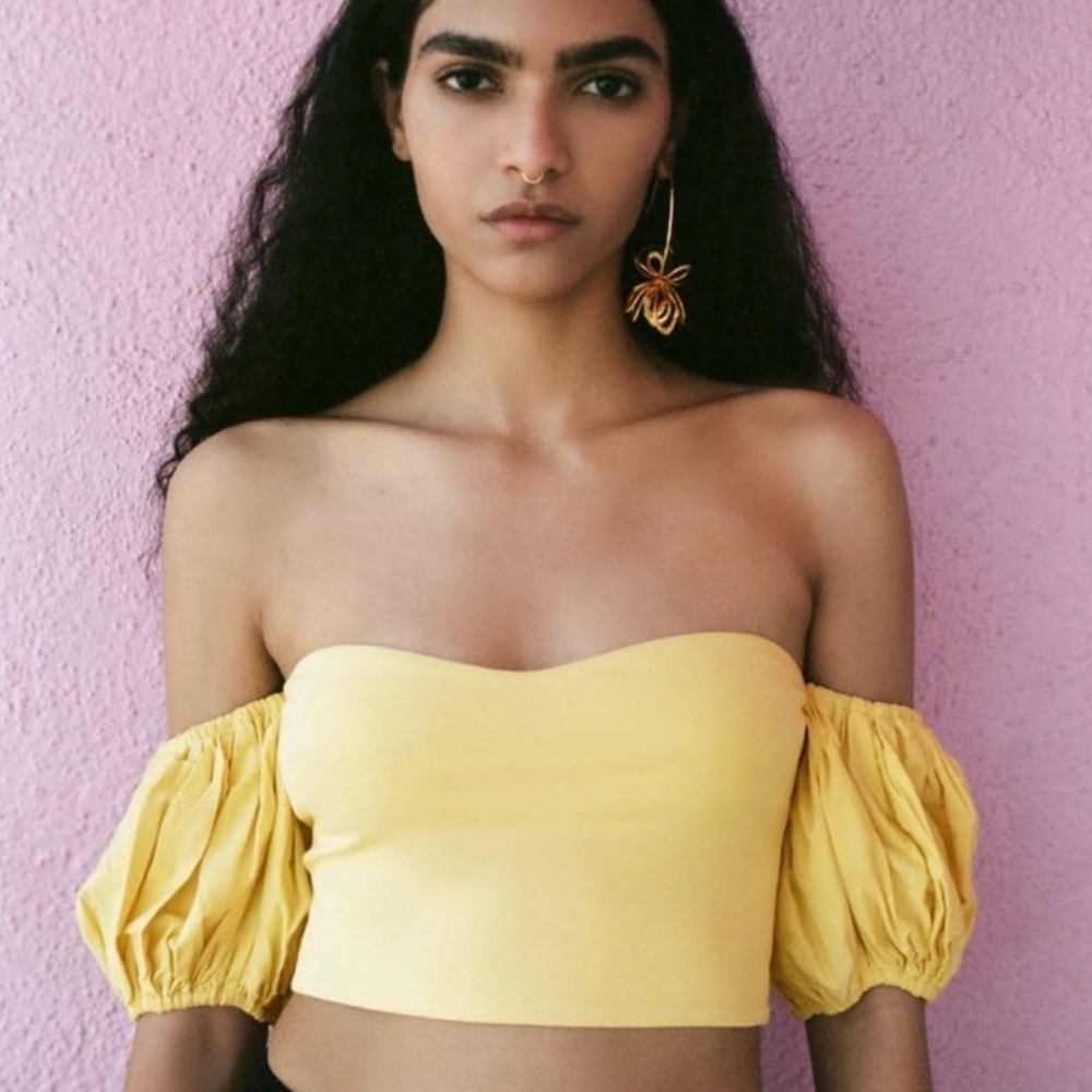 ZARA off shoulder Yellow crop Top size M